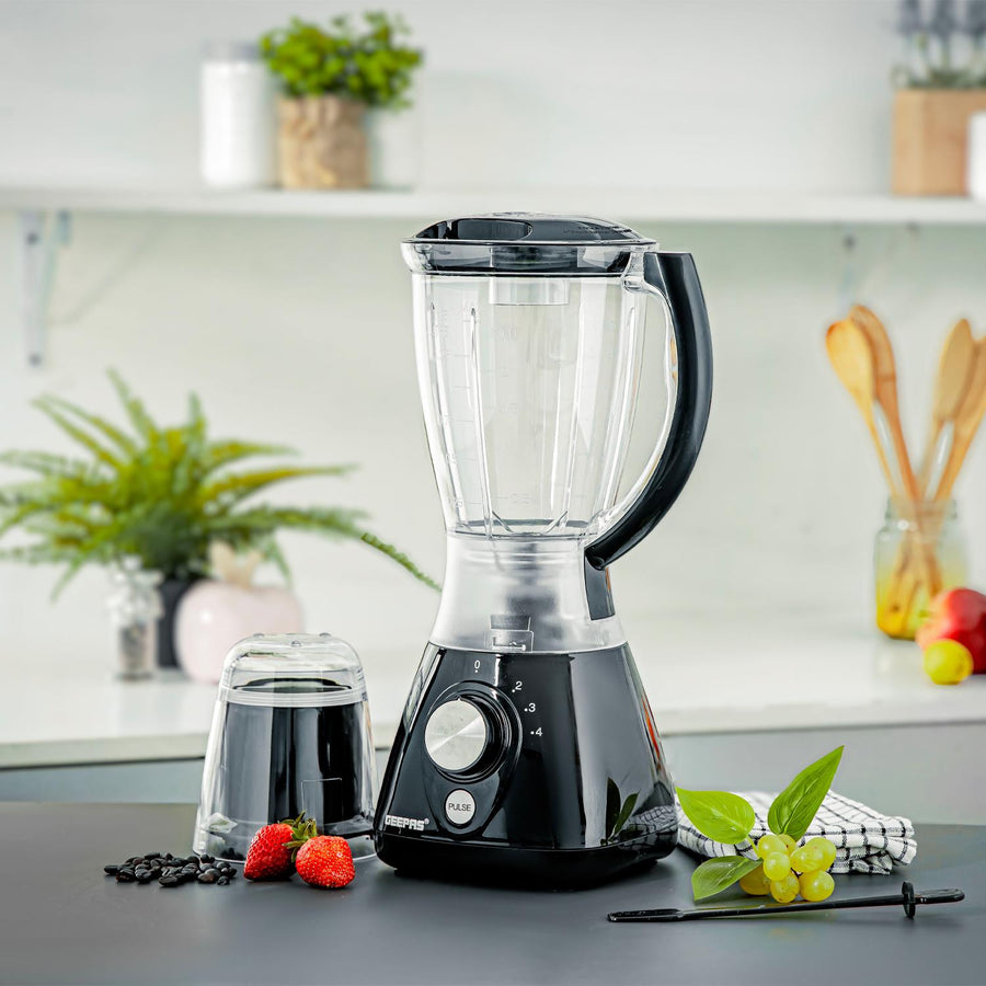 3-In-1 Electric Meat Grinder, Mincer and Sausage Maker 1800W Black GMG42508BK (Big Parcel Rate) (Copy)